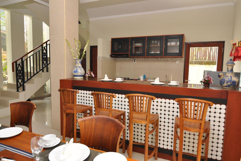Kandava Villa Jimbaran  Exterior photo