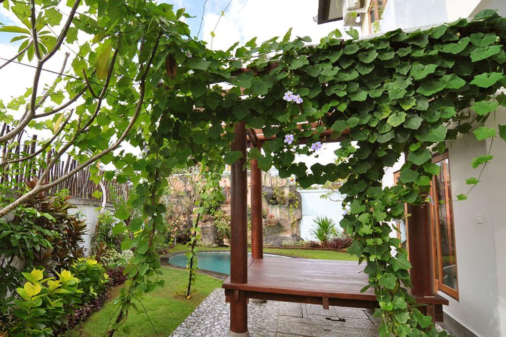 Kandava Villa Jimbaran  Exterior photo